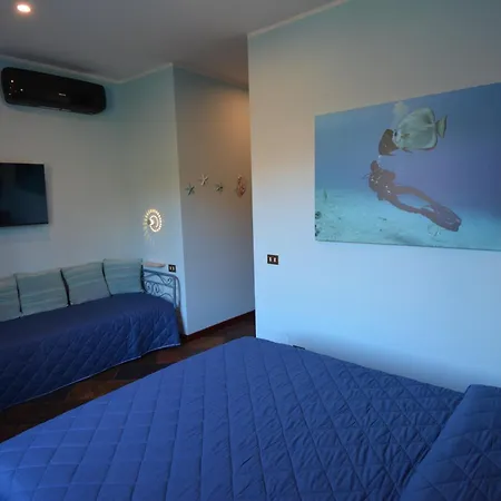 לינה וארוחת בוקר Casa Di Lia 3*